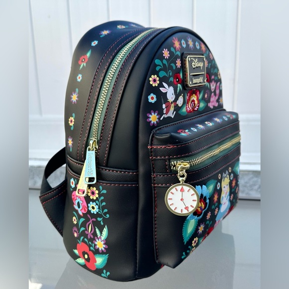 Alice in Wonderland☕️Backpack - Picture 3 of 11